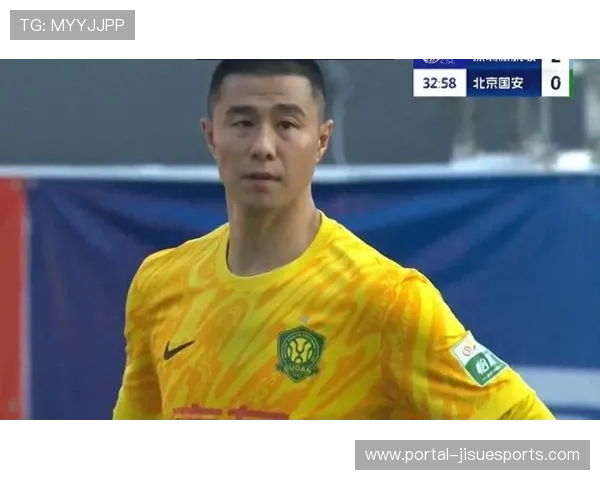 北京国安开局失误不断 两球落后形势严峻 北京国安开局失误不断 两球落后形势严峻